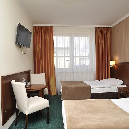 Hotel Lotos Woskrzenice Duze Dış mekan fotoğraf
