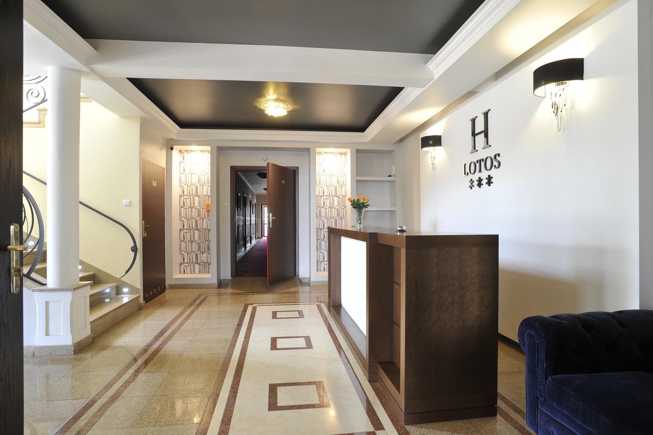 Hotel Lotos Woskrzenice Duze Dış mekan fotoğraf