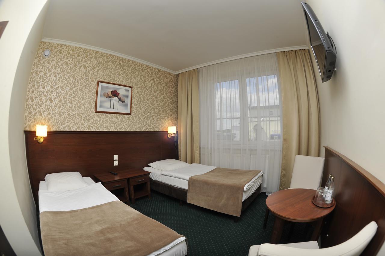 Hotel Lotos Woskrzenice Duze Dış mekan fotoğraf